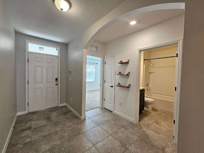 Building Photo - Rockledge 3/2