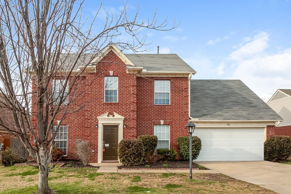 Foto principal - 906 Lakemont Dr