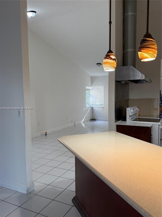 Foto del edificio - 651 NW 134th Ave