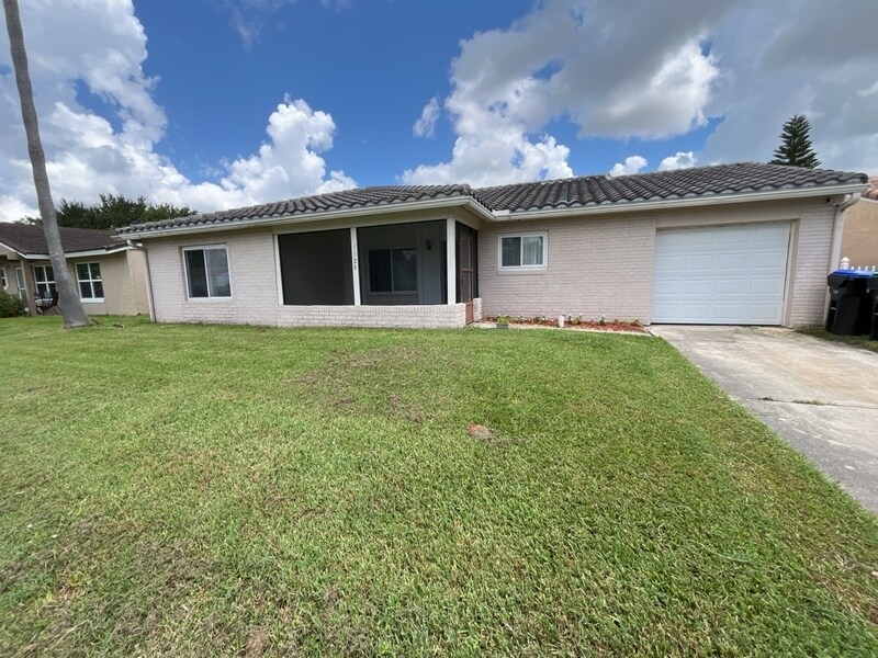 Primary Photo - 5523 Westbrook Dr