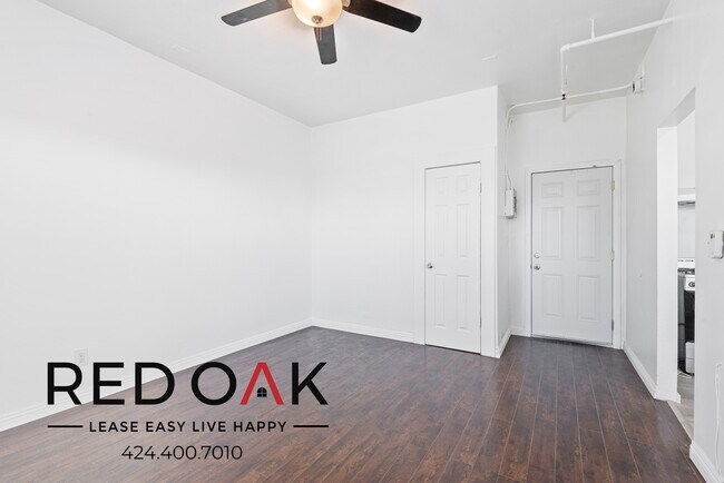 Foto del edificio - 2 Weeks Free Move-in Special! Bright and C...