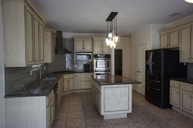 Building Photo - 3324 Hagen Loop