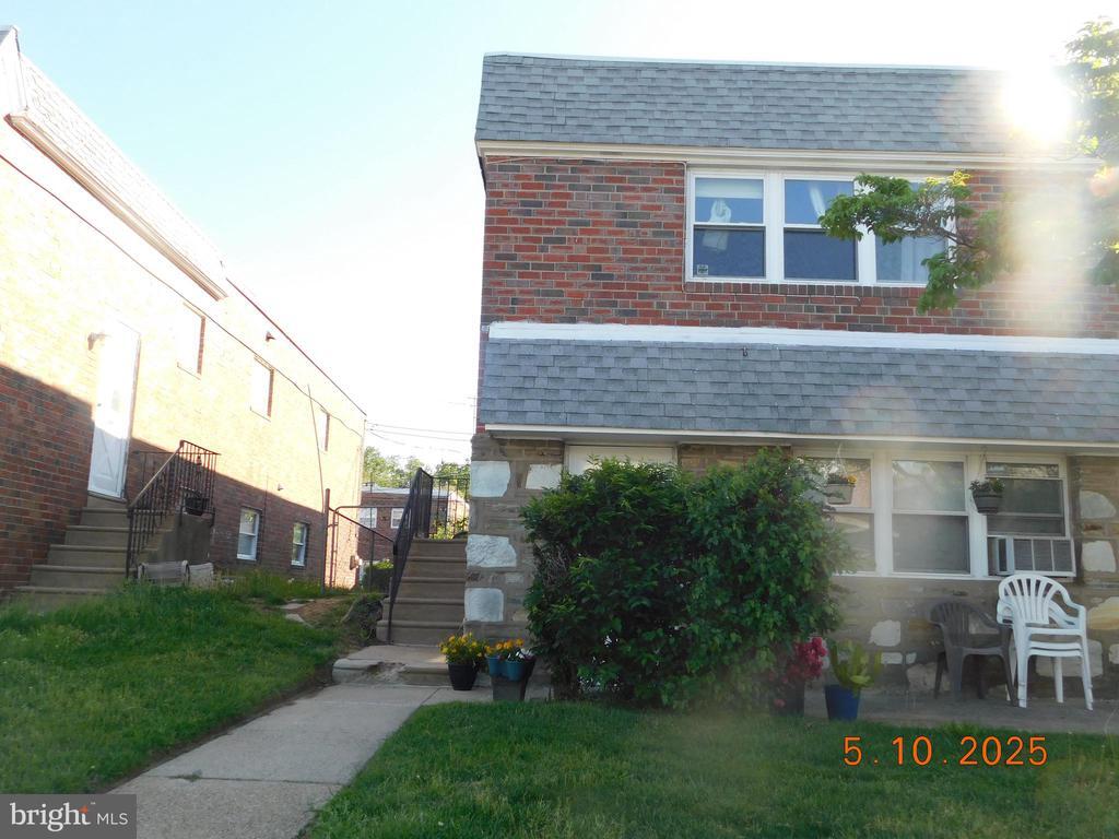Primary Photo - 2165 Benson St