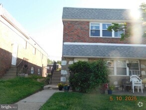 Building Photo - 2165 Benson St