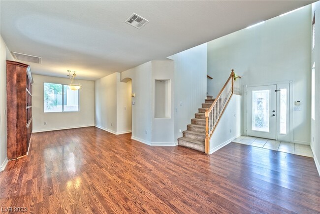 Building Photo - 8221 Heather Rock Ct