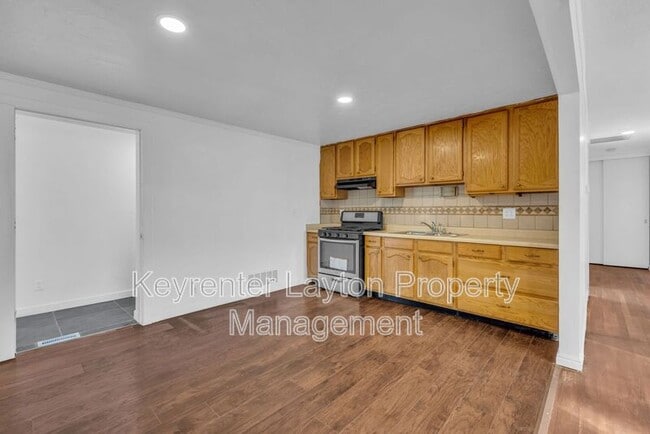 Foto del edificio - 775 N Diamond St