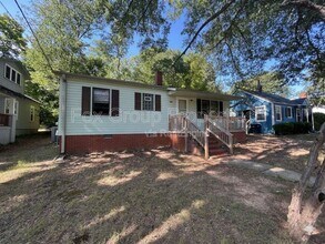 Building Photo - 526 Hickory Ave