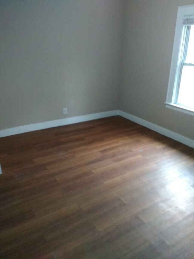 Foto del edificio - 120 Lake St