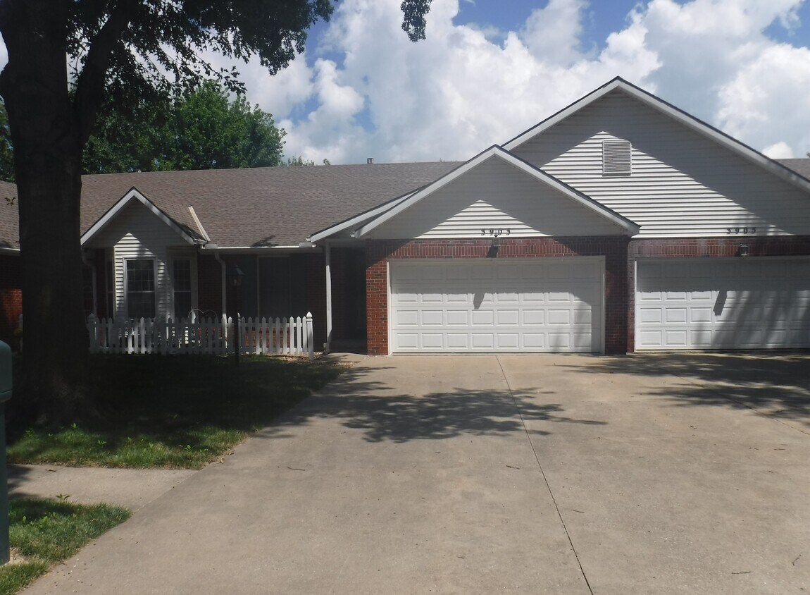 Foto principal - 3903 Williamsbrook Dr