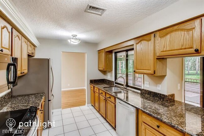 Foto del edificio - 3 br, 2 bath House - 12125 Sandy Run Rd UNIT