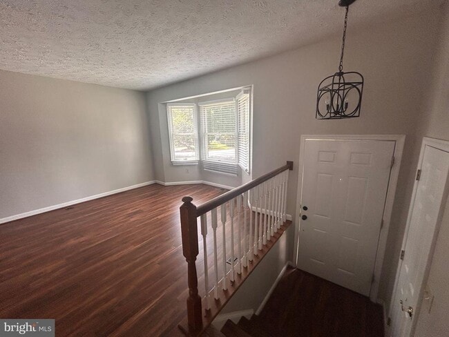 Building Photo - 1635 Elkwood Ct
