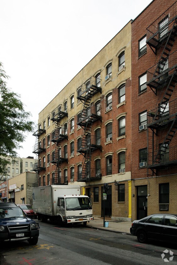 Foto del edificio - 161-170 Attorney St