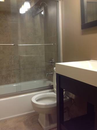 Baño - 1514 Columbia Rd NW