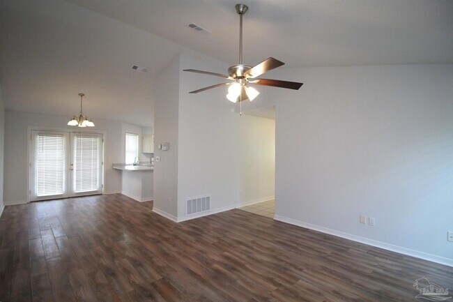 Foto del edificio - 7679 Old Hickory Dr