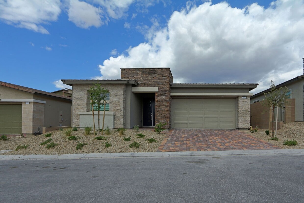 Primary Photo - New Home in Summerlin 55+ Community