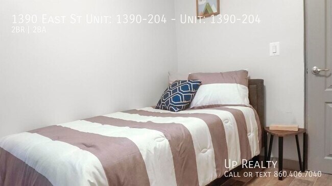 Foto del edificio - 1390 East St