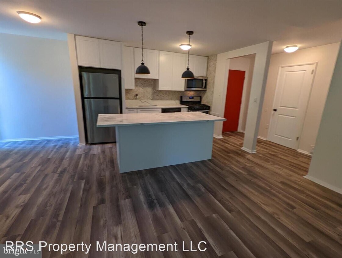 Foto del edificio - 1 br, 1 bath House - 7228 Donnell Pl  #C-3