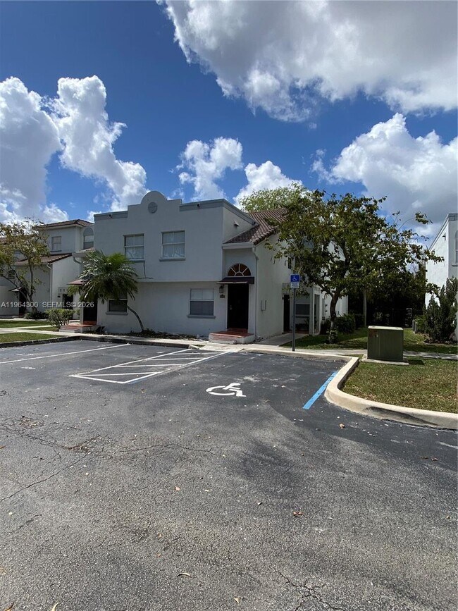 Foto del edificio - 4772 NW 97th Pl