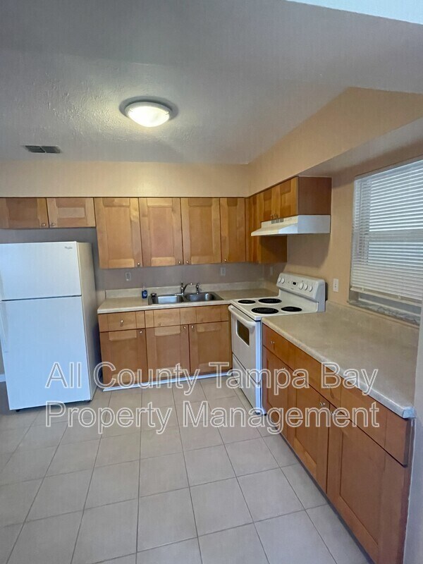 Building Photo - 5410 4th St
