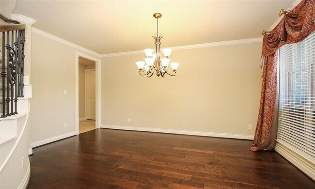 Foto del edificio - 27815 Tamara Branch Ln