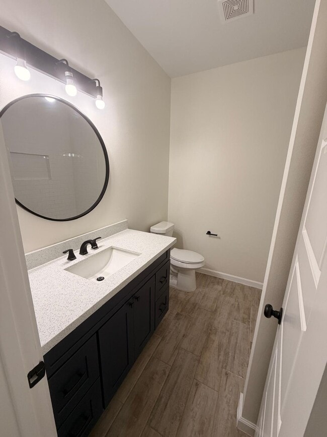 Building Photo - 487 Arboleda Ln