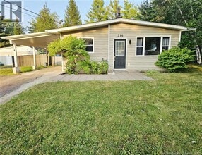 Building Photo - 214 Diligente Dr