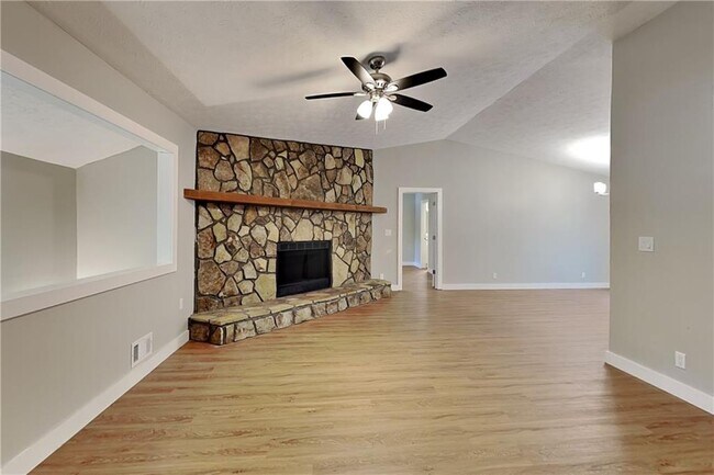 Foto del edificio - 3753 Memorial Pkwy NW