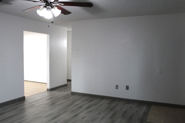 Building Photo - Home for Rent Sagepointe Neighborhood Southwest Bakersfield