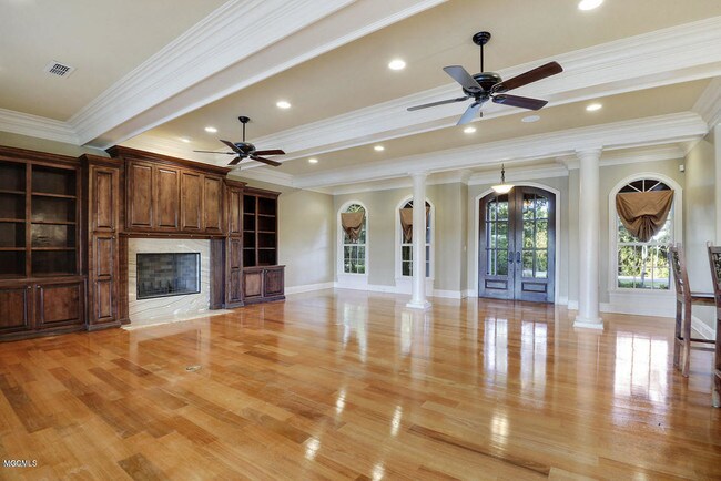 Foto del edificio - 13095 Lake Florence Rd