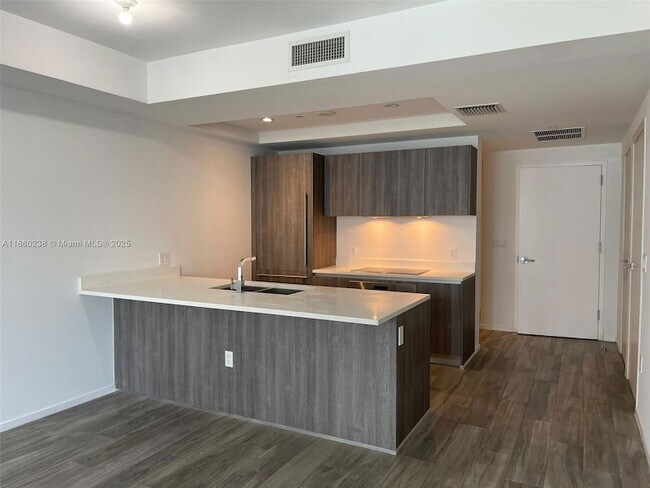 Foto del edificio - 801 S Miami Ave
