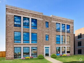 Building Photo - 2150 N Neenah Ave