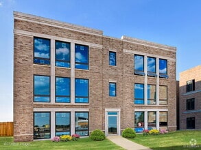 Building Photo - 2150 N Neenah Ave