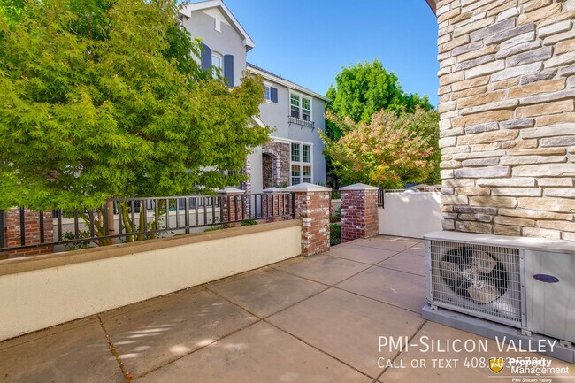 Building Photo - Coming Soon! Great Home, Great Location,