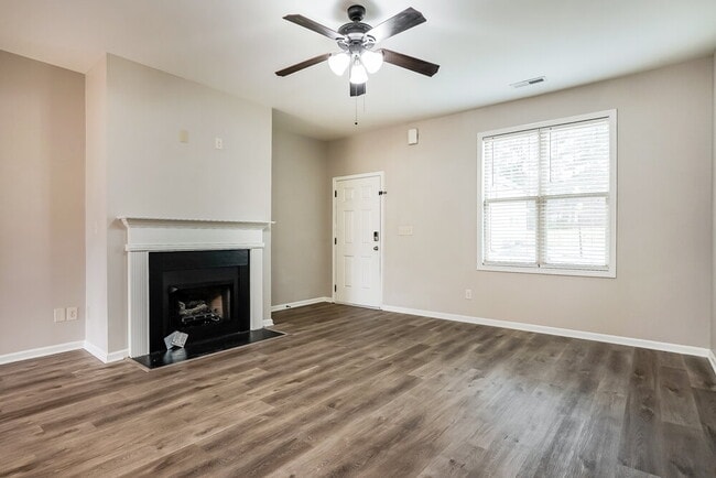 Building Photo - 62 Dropseed Ln