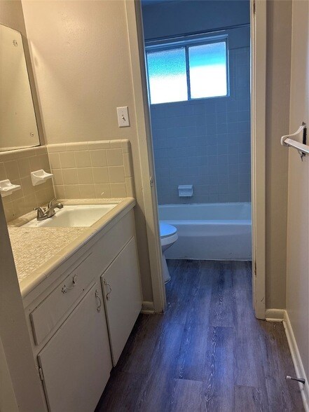 Foto del edificio - 2114 Yorktown Ct N