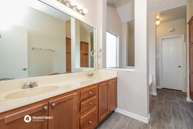 Foto del edificio - 2109 Windsor Farms Dr