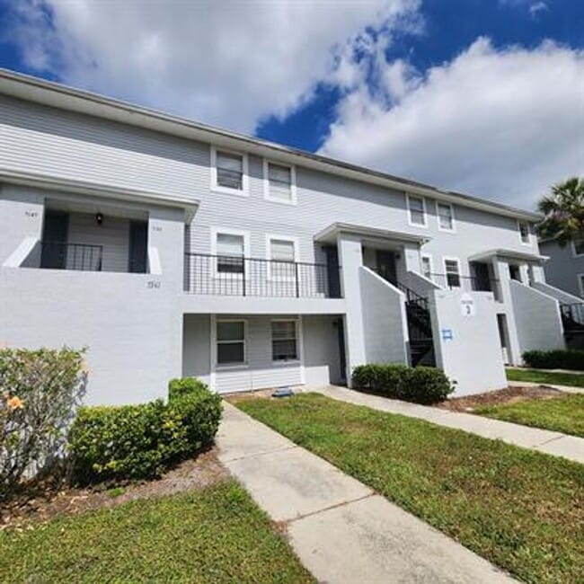 Foto del edificio - Rent to Own - Waterside Community Condo – Steps from Scenic Hillsborough River