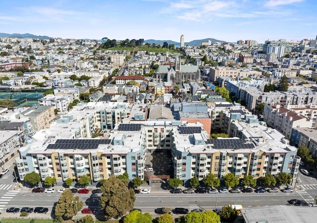 Building Photo - 2000 Post