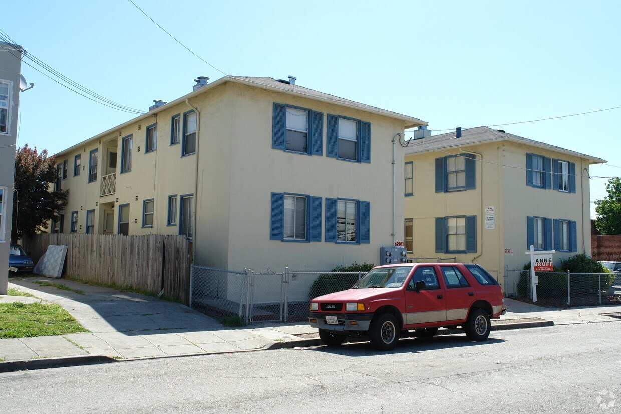 Building Photo - 2931 Stanton St