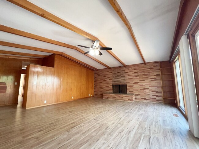 Building Photo - 5431 Bonita Rd