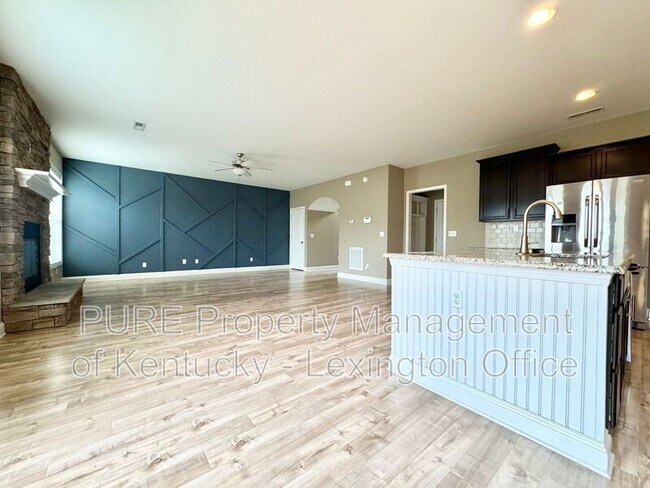 Foto del edificio - 4123 Katherine Pl