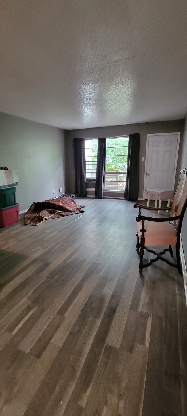Foto del edificio - 5055 Ridglea Ln