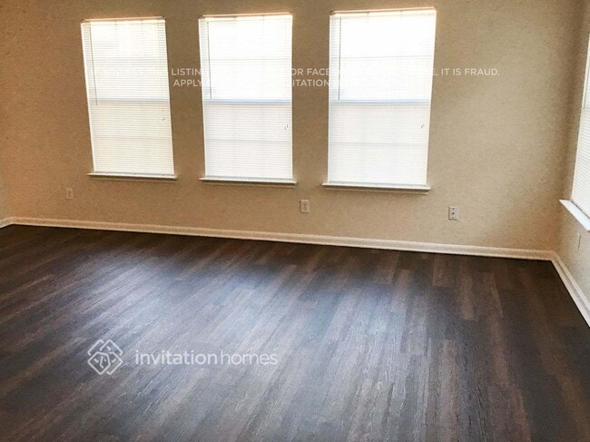 Foto del edificio - 339 Remington Creek Dr