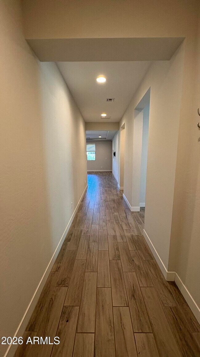Foto del edificio - 12295 N 145th Ave