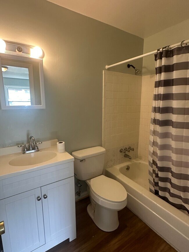 Foto del edificio - 524 Jefferson Ave