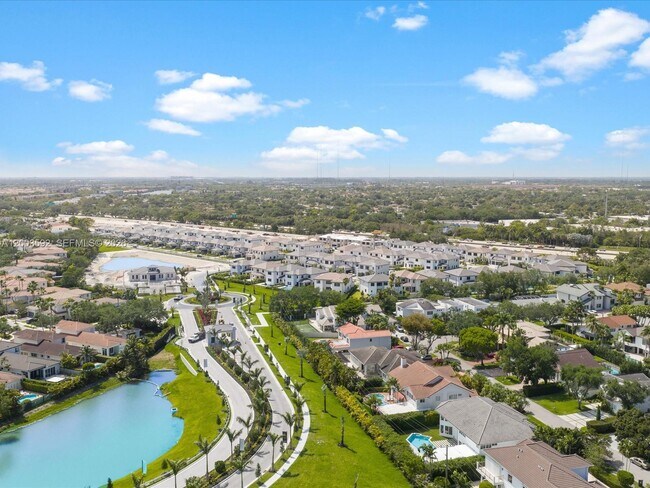 Foto del edificio - 19602 NE 14th Ct