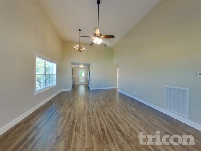 Building Photo - 2945 Lancelot Ln