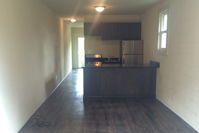 Foto del edificio - 813 Rich Acres Dr