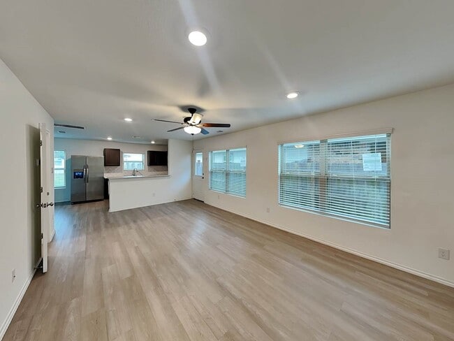 Foto del edificio - 18726 Faustina Way