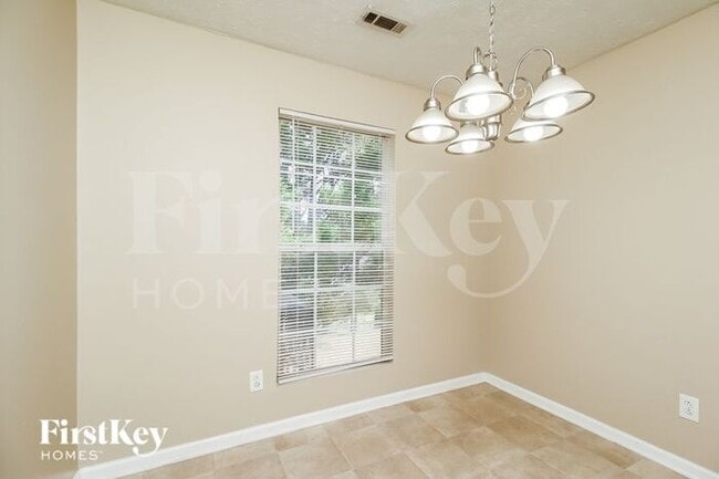 Building Photo - 165 Fairclift Dr